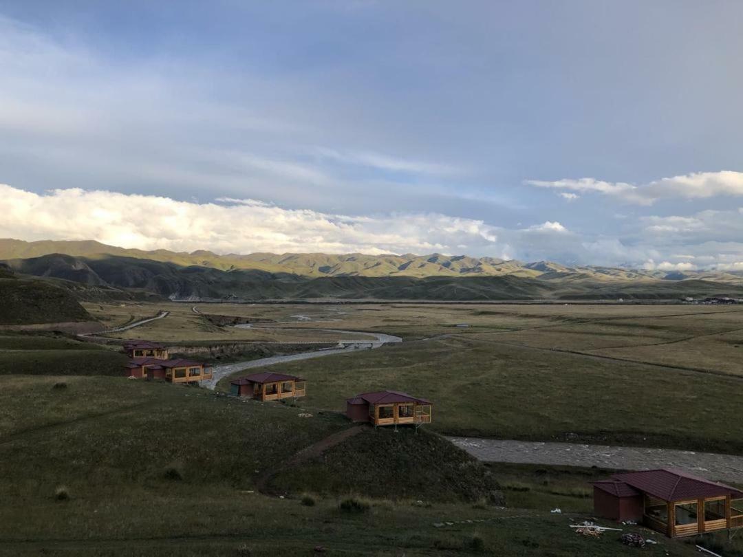 夏河县 德吉林卡营地旅馆 外观 照片